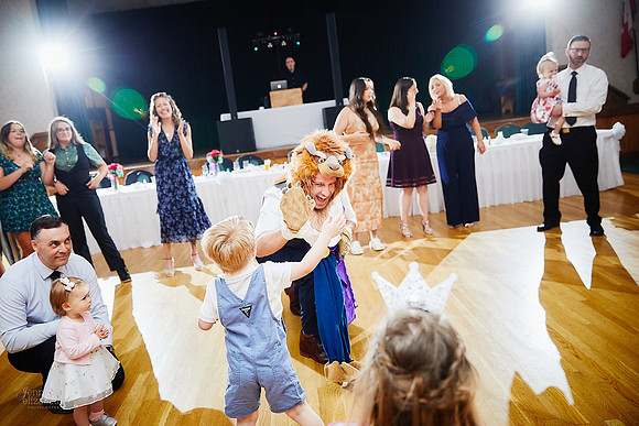 Katherine & Nathan: Wedding at Donauschwaben's German-American Cultural Center in Olmsted Falls