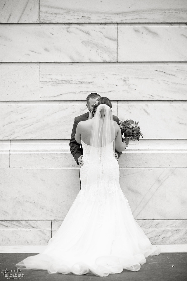 Amanda & Mike: Cleveland, Ohio Wedding