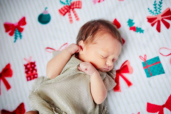 Baby Betty: Lifestyle Newborn Session in North Royalton