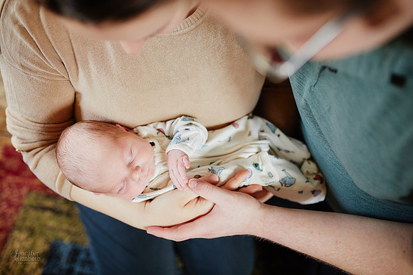 Baby Theodore: Lifestyle Newborn Session in Twinsburg