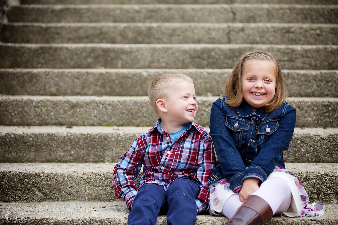 The D Family: Family Portrait Session in Jeffrey Park in Bexley, Ohio