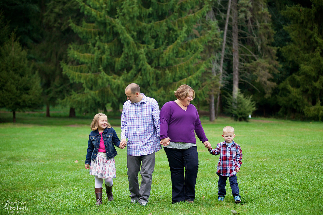 The D Family: Family Portrait Session in Jeffrey Park in Bexley, Ohio