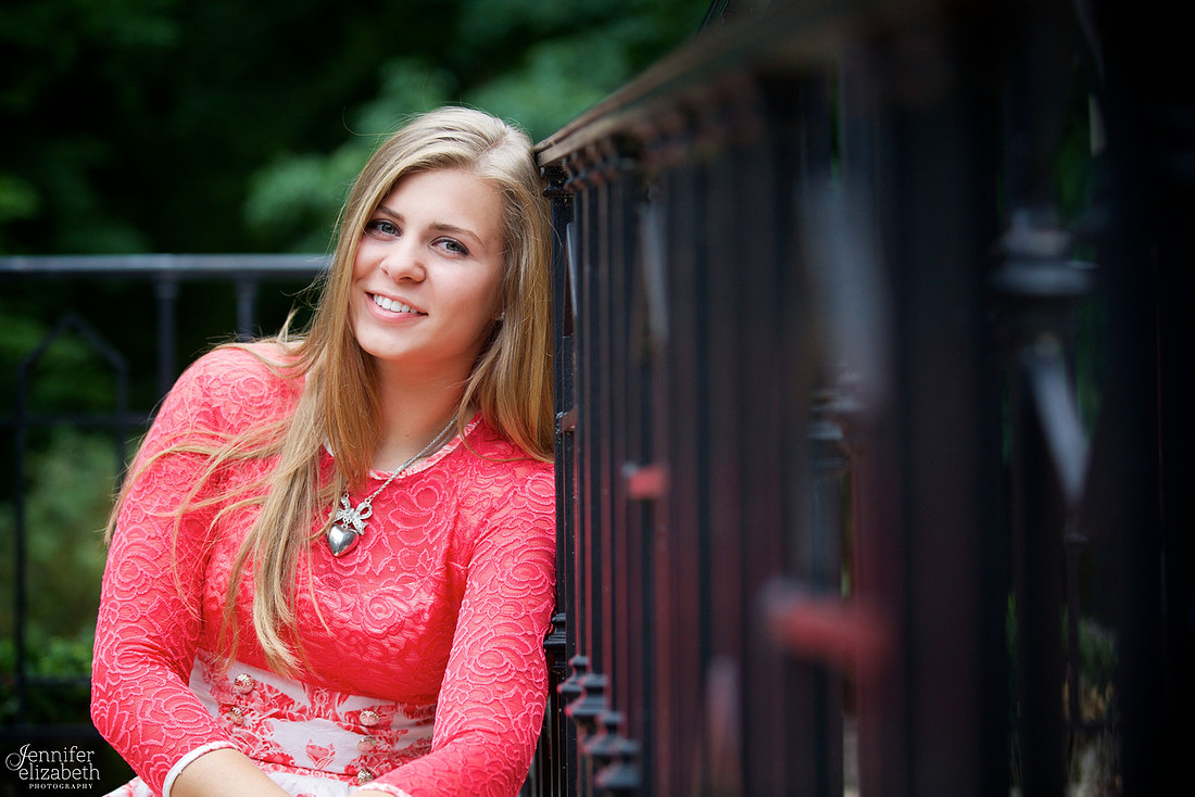 Olesya's Senior Session in Jeffrey Park in Bexley, Ohio