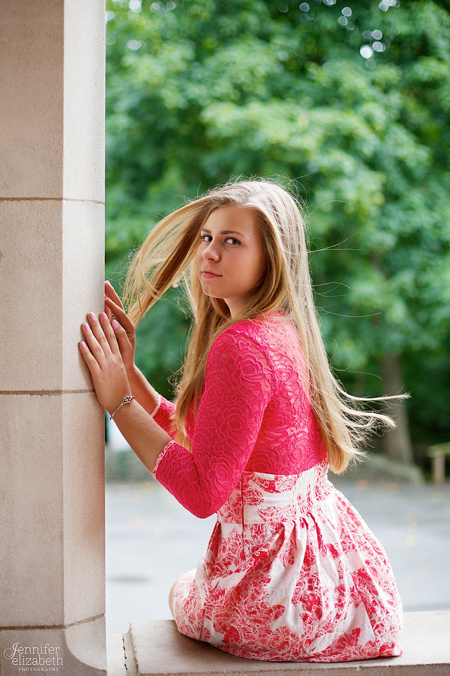 Olesya's Senior Session in Jeffrey Park in Bexley, Ohio