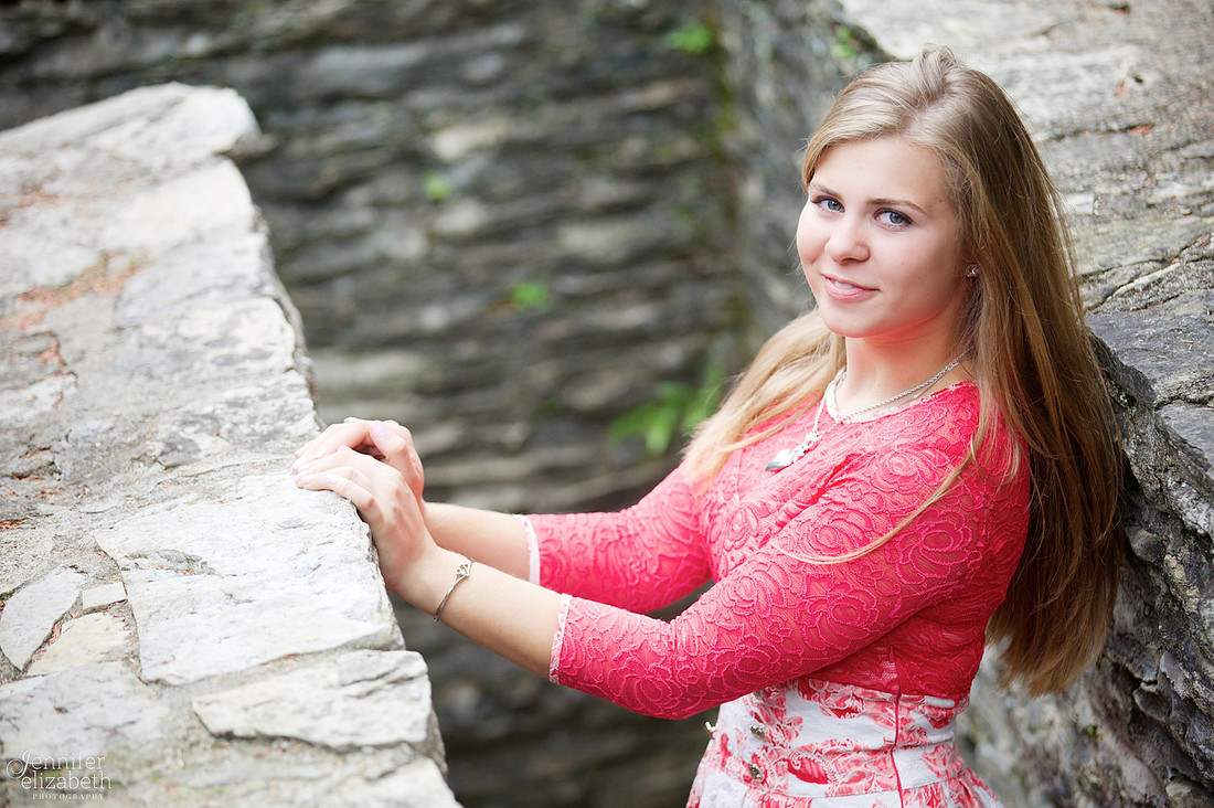 Olesya's Senior Session in Jeffrey Park in Bexley, Ohio