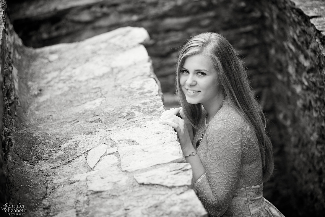 Olesya's Senior Session in Jeffrey Park in Bexley, Ohio