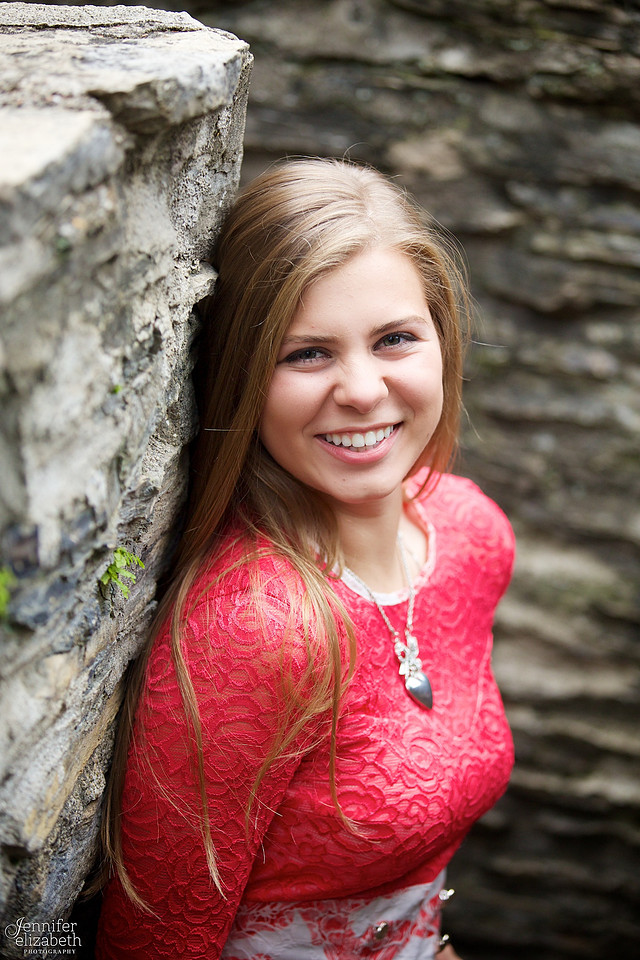 Olesya's Senior Session in Jeffrey Park in Bexley, Ohio