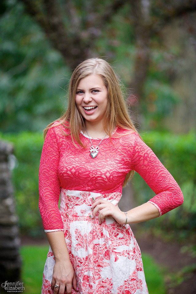 Olesya's Senior Session in Jeffrey Park in Bexley, Ohio