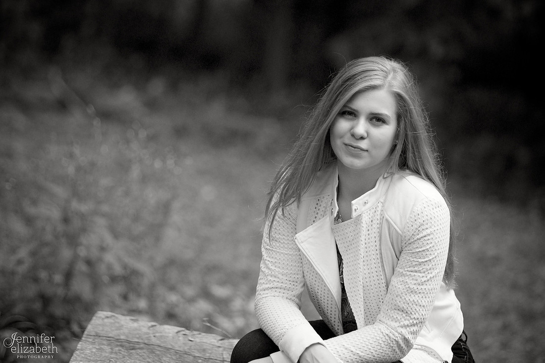 Olesya's Senior Session in Jeffrey Park in Bexley, Ohio