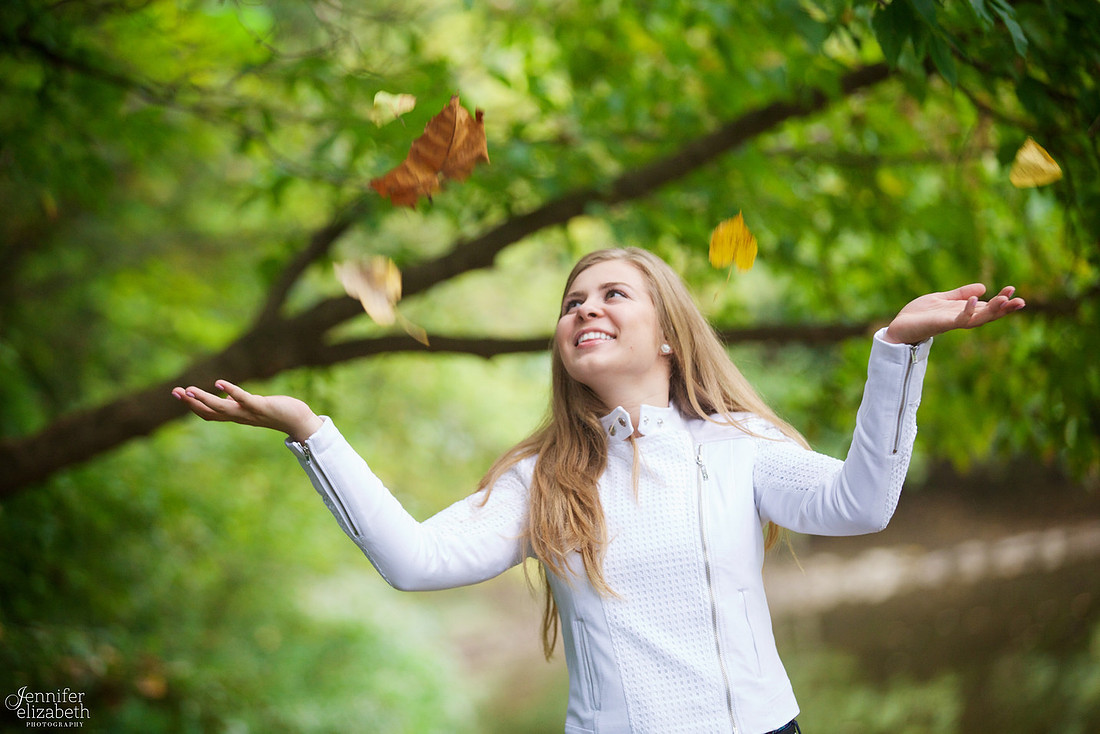 Olesya's Senior Session in Jeffrey Park in Bexley, Ohio