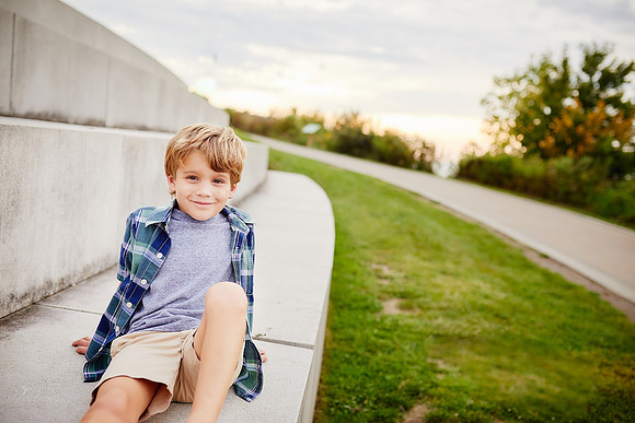 The V Family: Portrait Session at Lakewood Park in Cleveland