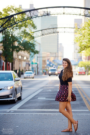 Lily' Senior Session in Goodale Park and the Short North