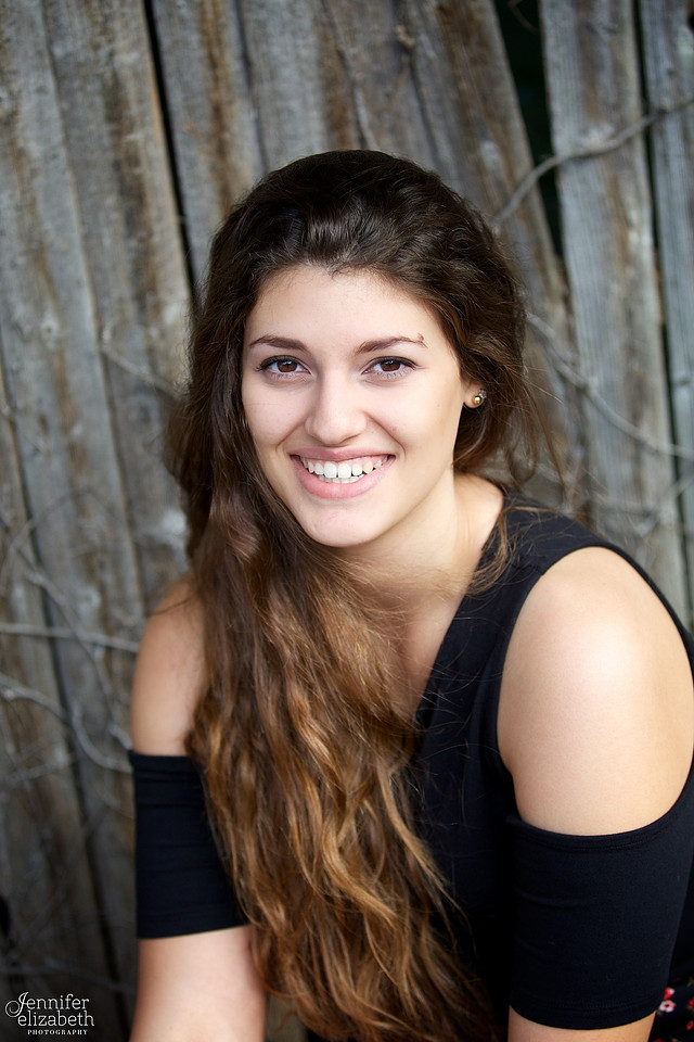 Lily' Senior Session in Goodale Park and the Short North