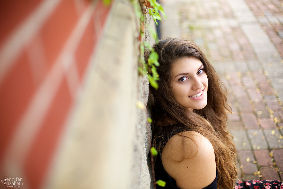 Lily' Senior Session in Goodale Park and the Short North