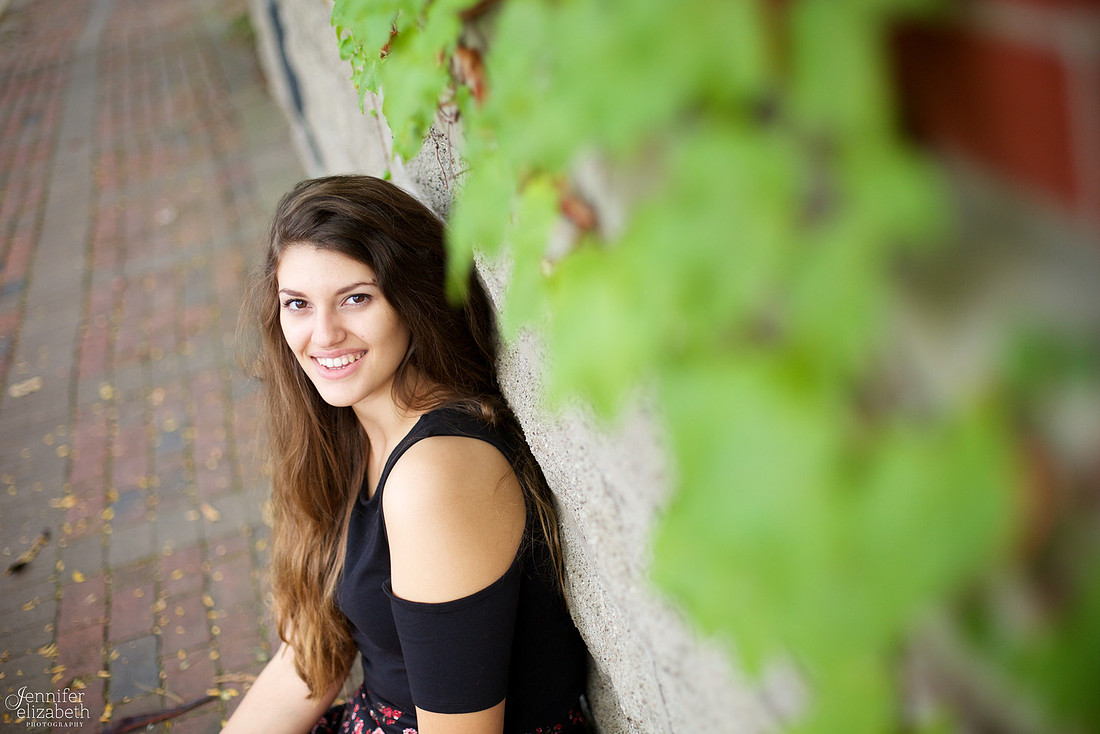 Lily' Senior Session in Goodale Park and the Short North