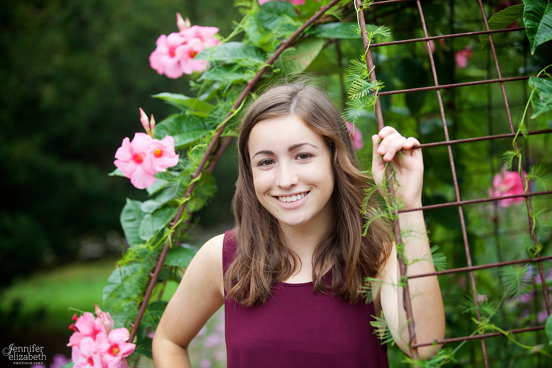 Marissa: Senior Portrait Session at Inniswood Metro Gardens in Westerville, Ohio