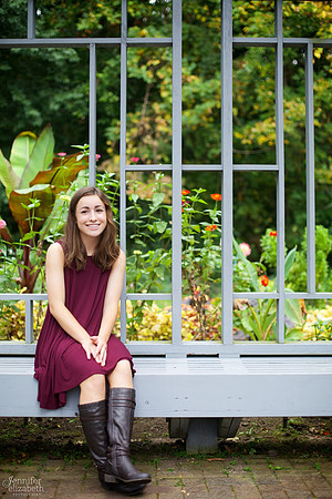 Marissa: Senior Portrait Session at Inniswood Metro Gardens in Westerville, Ohio