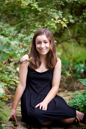 Marissa: Senior Portrait Session at Inniswood Metro Gardens in Westerville, Ohio
