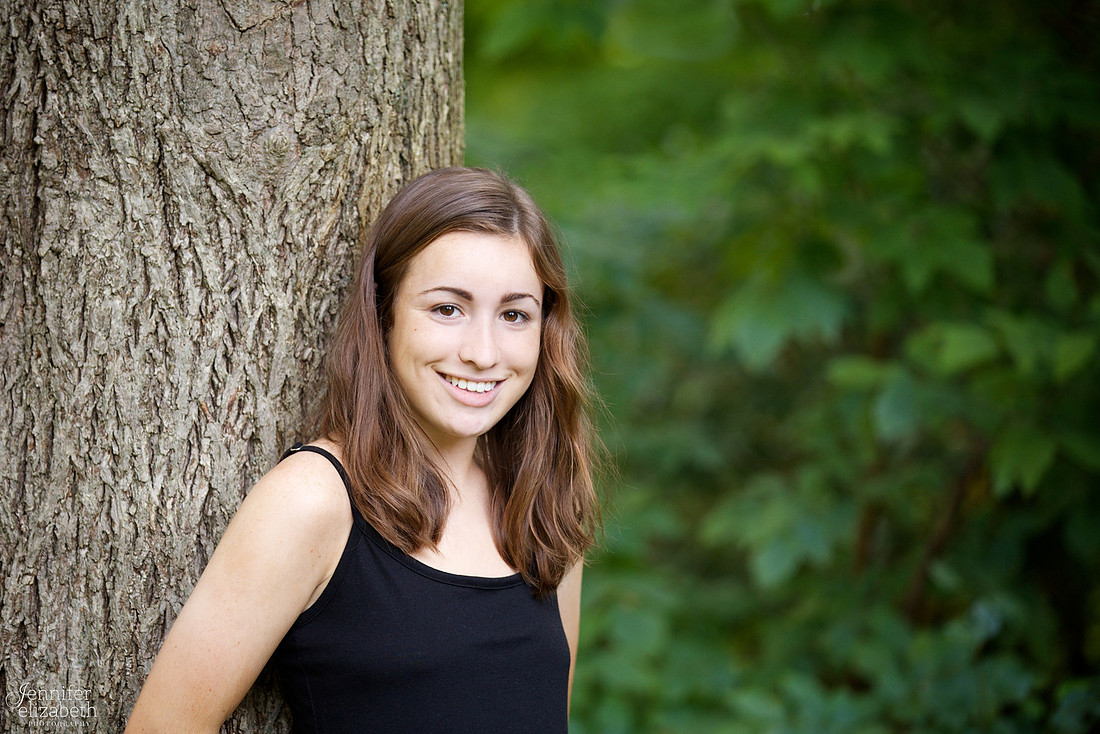 Marissa: Senior Portrait Session at Inniswood Metro Gardens in Westerville, Ohio