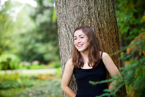 Marissa: Senior Portrait Session at Inniswood Metro Gardens in Westerville, Ohio