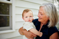The S Family: Backyard Portrait Session in Lyndhurst