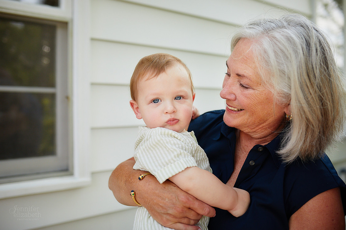The S Family: Backyard Portrait Session in Lyndhurst