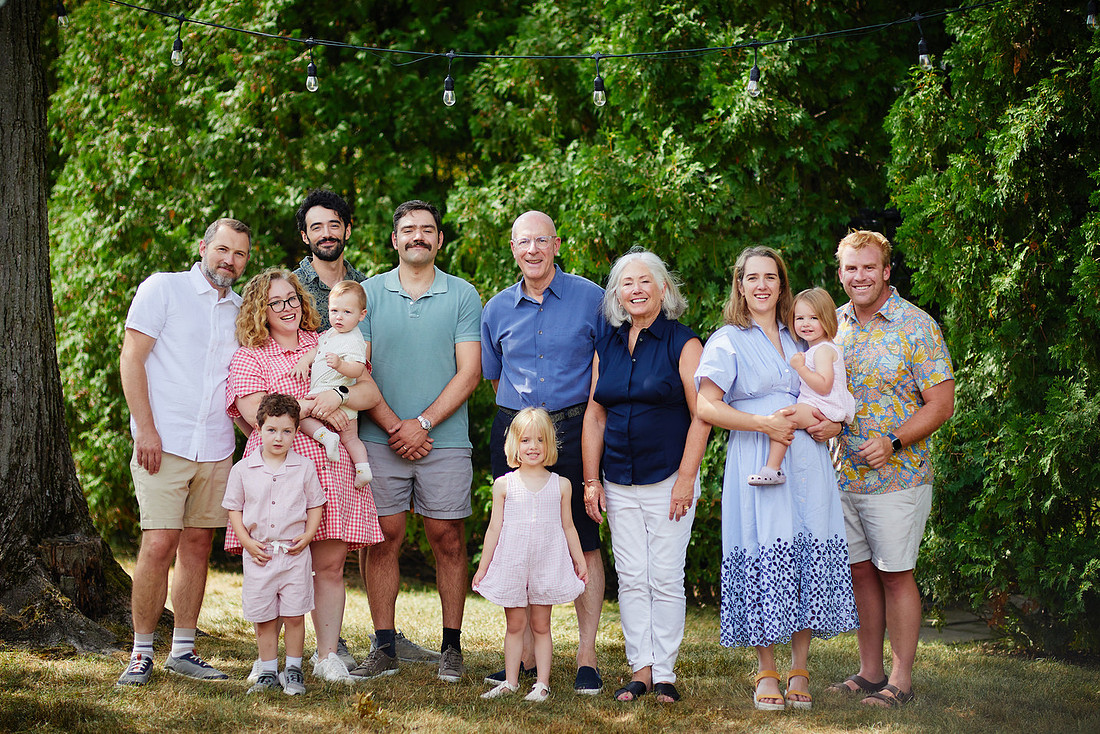 The S Family: Backyard Portrait Session in Lyndhurst