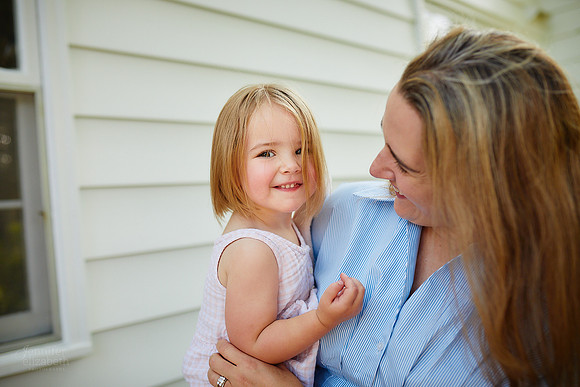 The S Family: Backyard Portrait Session in Lyndhurst