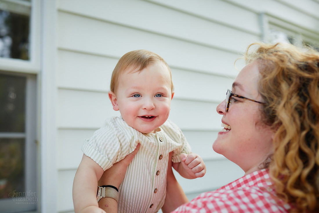 The S Family: Backyard Portrait Session in Lyndhurst