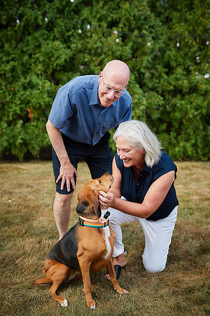 The S Family: Backyard Portrait Session in Lyndhurst