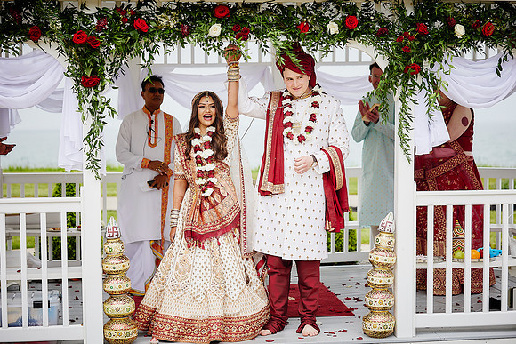 Rutva & Tom: Hindu Wedding at The Lodge at Geneva-on-the-Lake