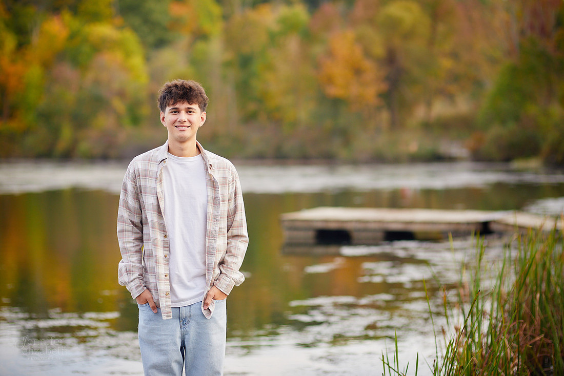 Lucas: Senior Session at Hudson Springs Park