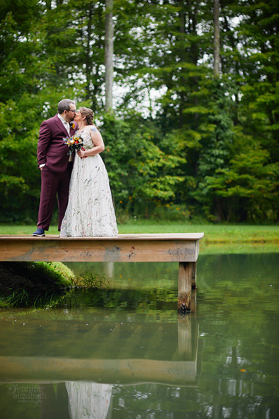Maria & Matt: Wedding at Kingsville Lodge