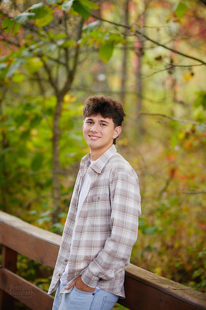 Lucas: Senior Session at Hudson Springs Park