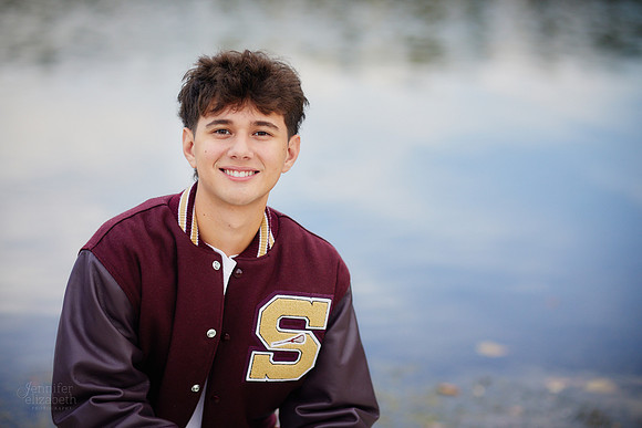 Lucas: Senior Session at Hudson Springs Park