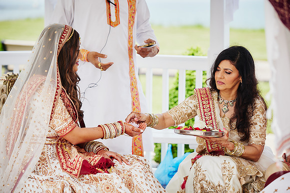 Rutva & Tom: Hindu Wedding at The Lodge at Geneva-on-the-Lake