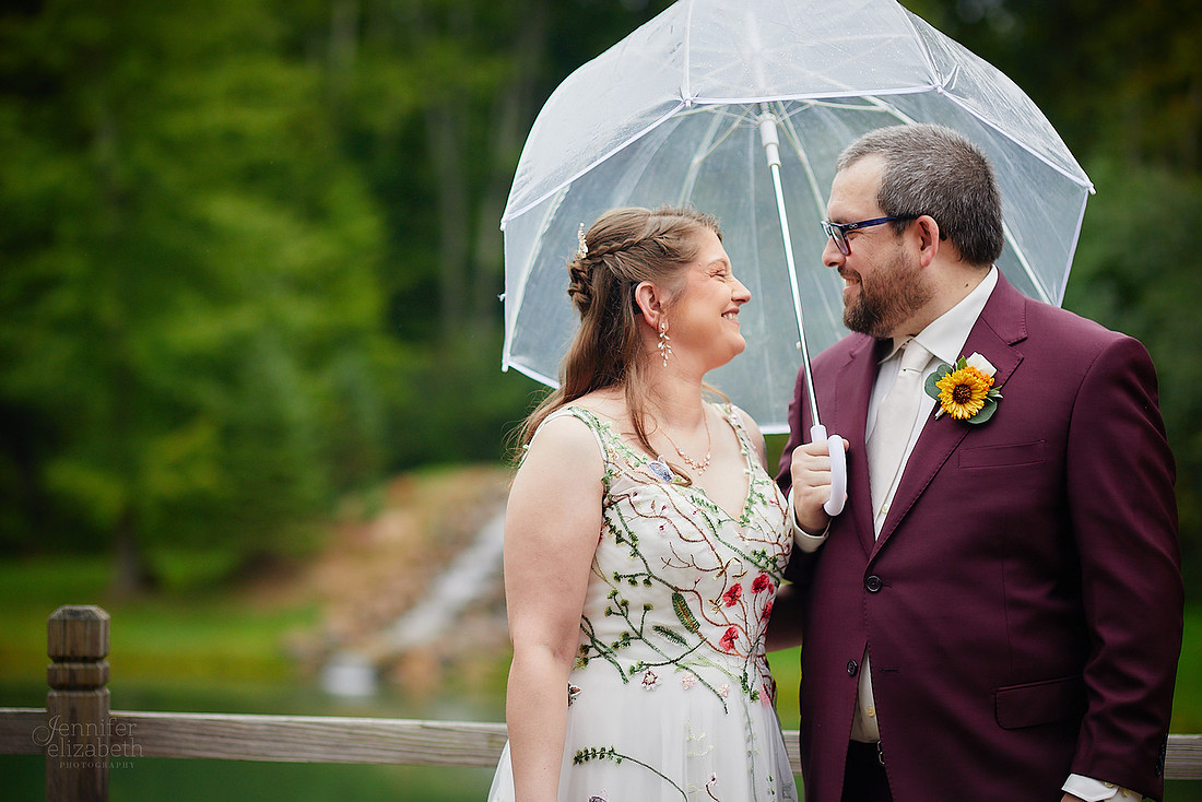 Maria & Matt: Wedding at Kingsville Lodge