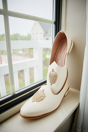 Rutva & Tom: Hindu Wedding at The Lodge at Geneva-on-the-Lake