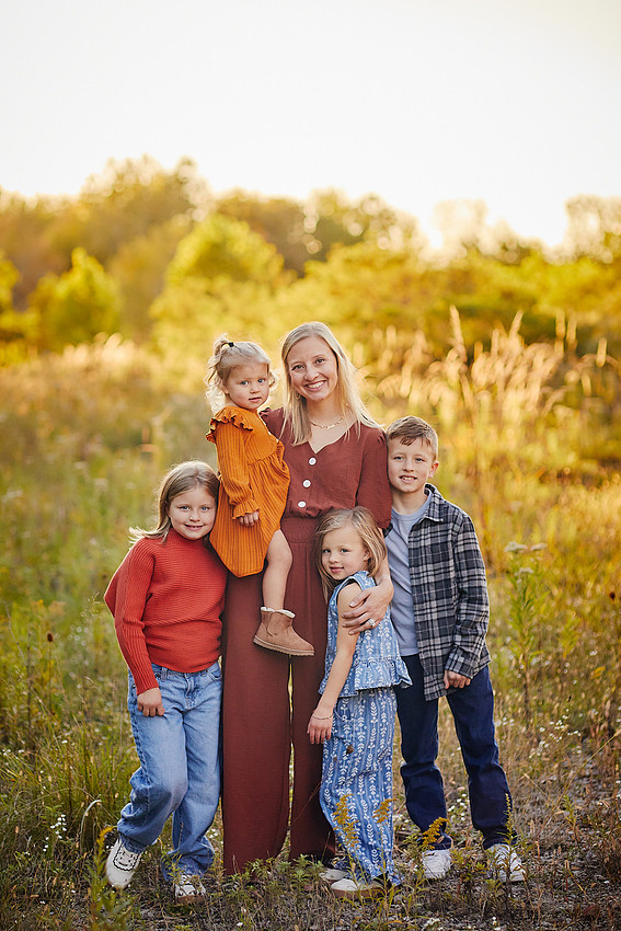 The S Family: Portrait Session in Middleburg Heights