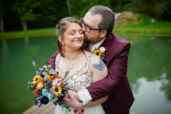 Maria & Matt: Wedding at Kingsville Lodge