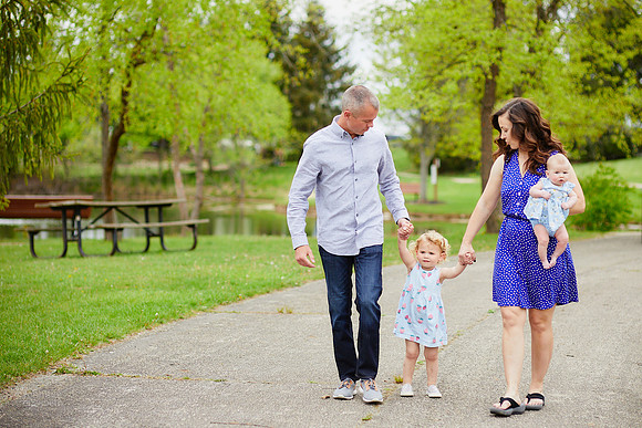 The S Family: Portrait Session at Homestead Park in Hilliard