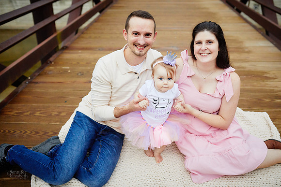 The R/G Family: Portrait Session at Chagrin River Park in Willoughby