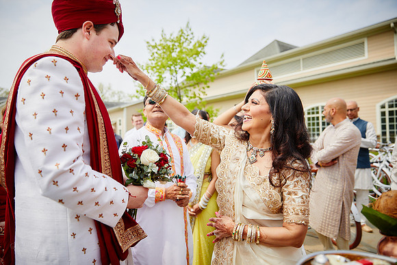 Rutva & Tom: Hindu Wedding at The Lodge at Geneva-on-the-Lake