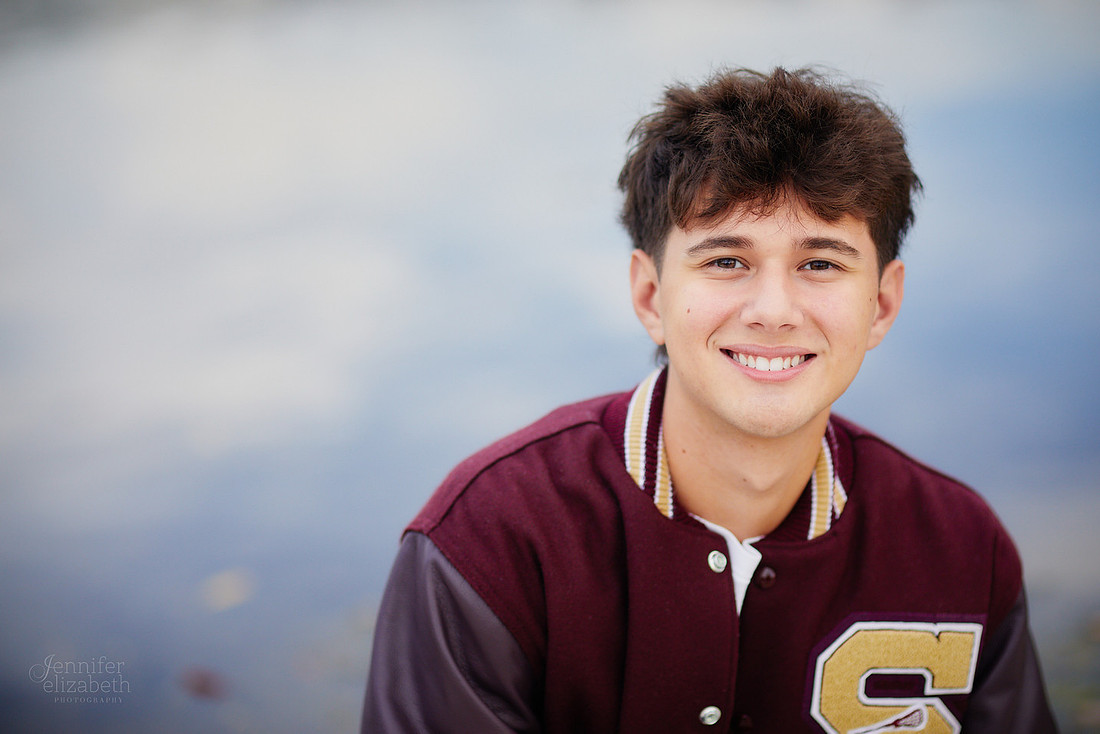 Lucas: Senior Session at Hudson Springs Park