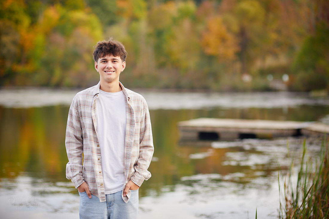 Lucas: Senior Session at Hudson Springs Park