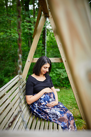 Aanchal: Maternity Session at Pepper Pike Park in Pepper Pike