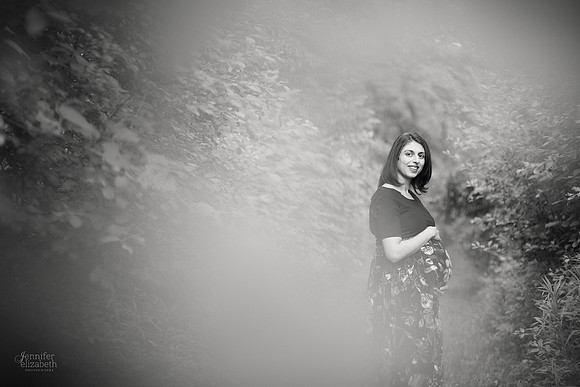 Aanchal: Maternity Session at Pepper Pike Park in Pepper Pike