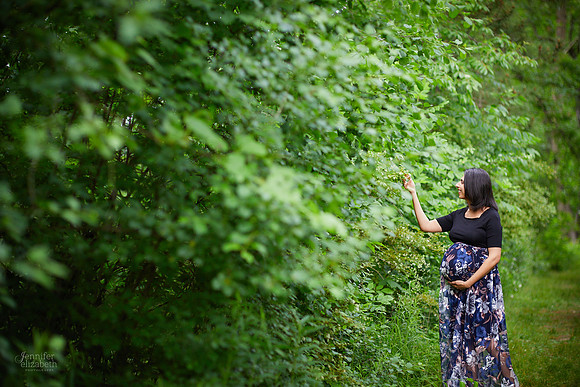 Aanchal: Maternity Session at Pepper Pike Park in Pepper Pike