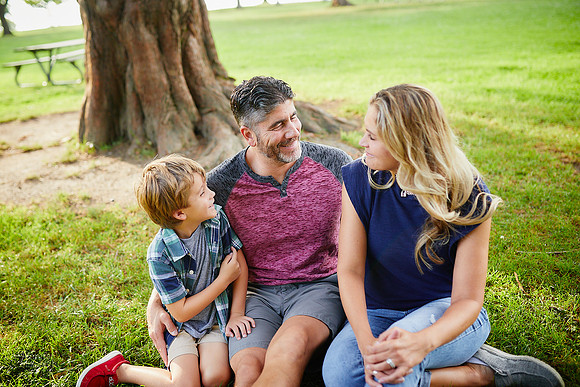The V Family: Portrait Session at Lakewood Park in Cleveland