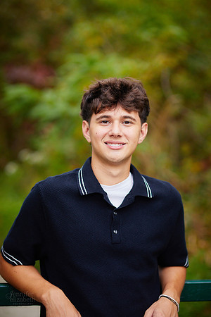 Lucas: Senior Session at Hudson Springs Park